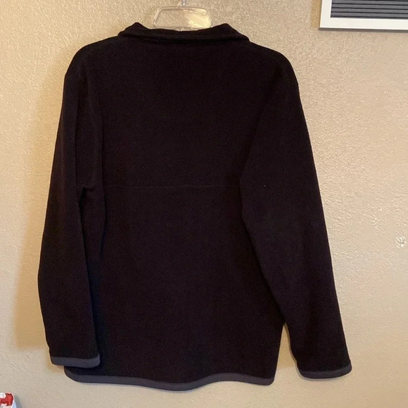Awesome tinker bell fleece half zip pullover 
Closet 1 - Picture 4 of 10